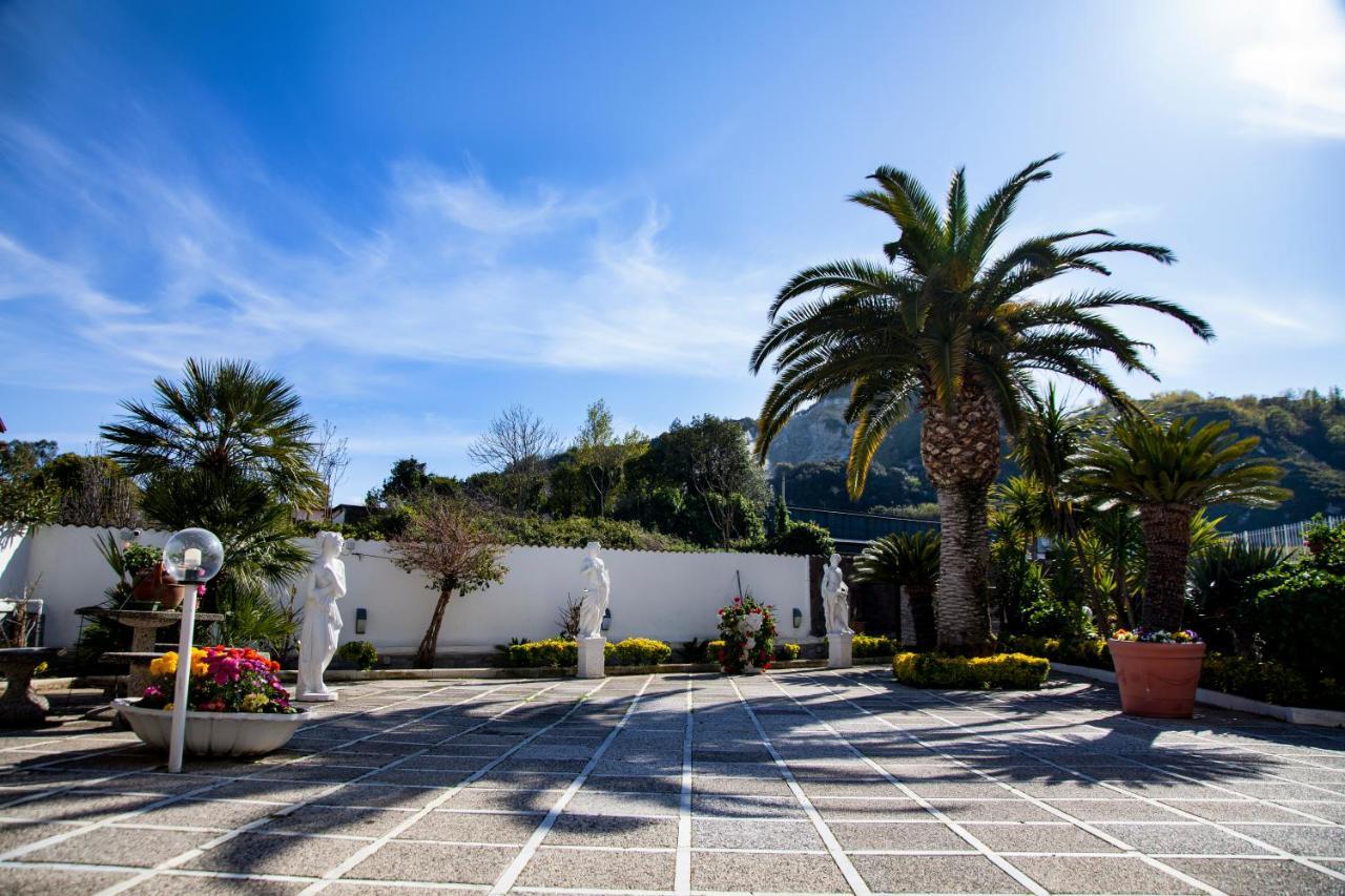 Ibisco suites Pozzuoli Exterior foto